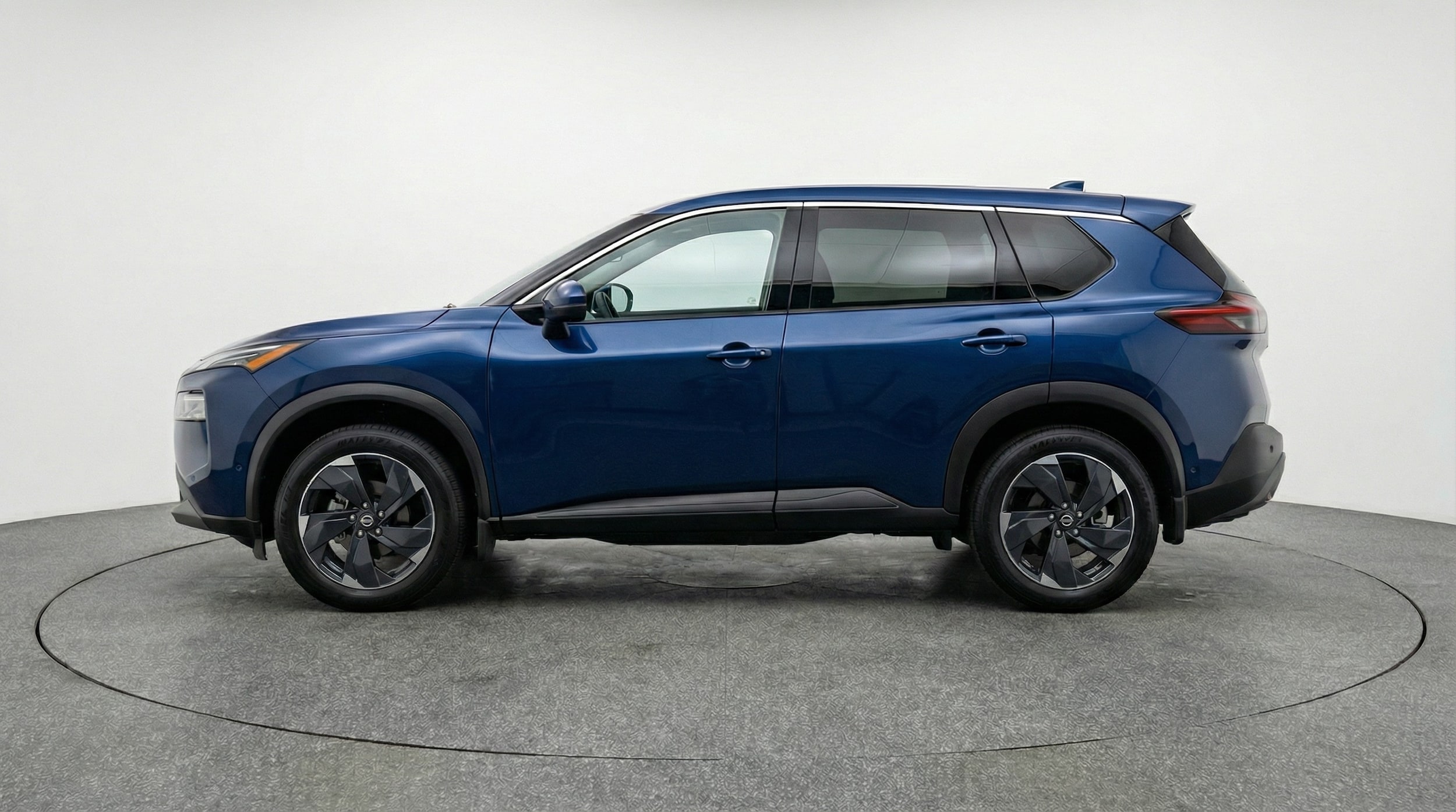 Thumbnail: 2025 Nissan Rogue - 4