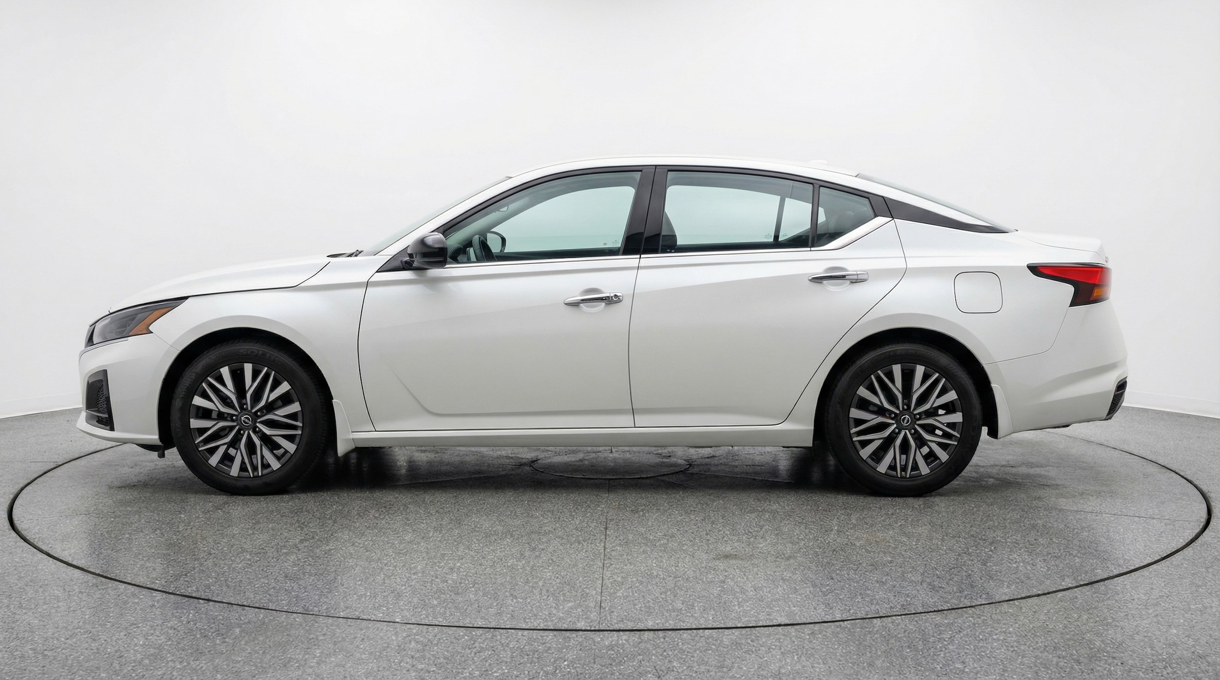 Thumbnail: 2025 Nissan Altima - 4