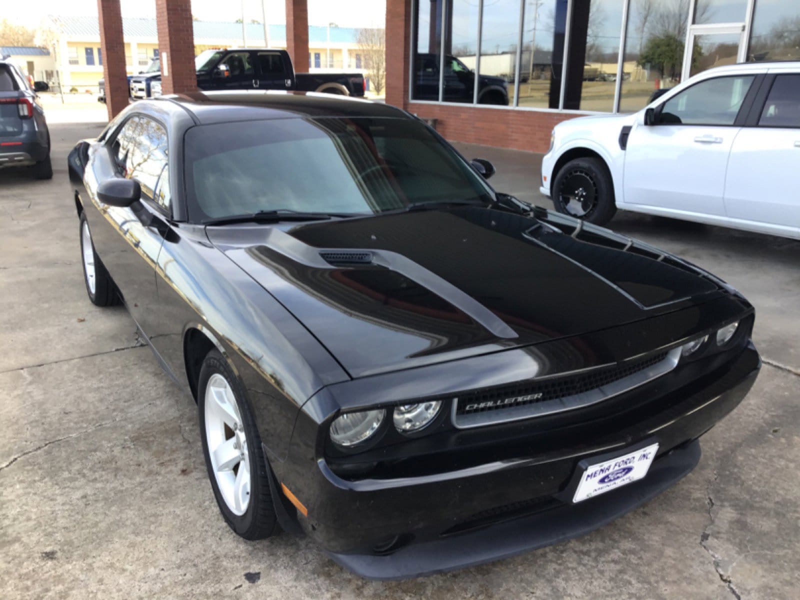 Used 2014 Dodge Challenger SXT with VIN 2C3CDYAG7EH116427 for sale in Mena, AR