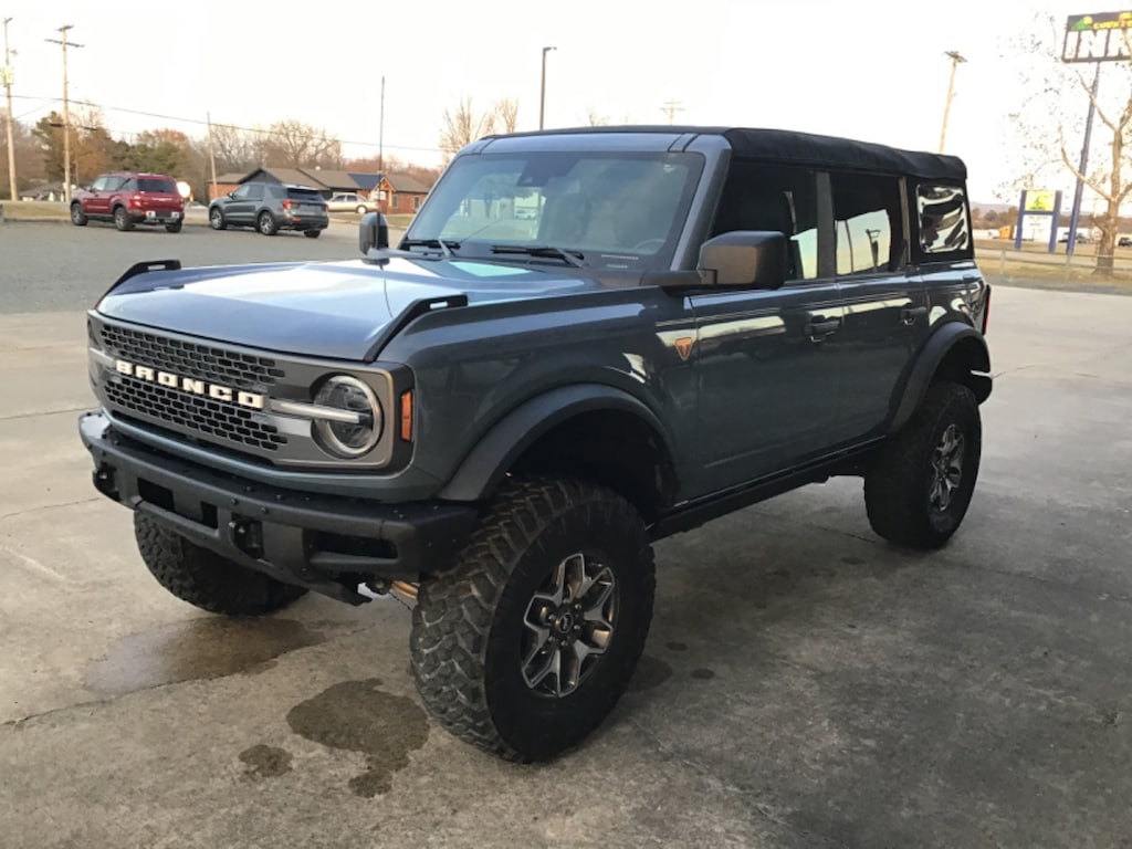 Used 2024 Ford Bronco Badlands SUV
