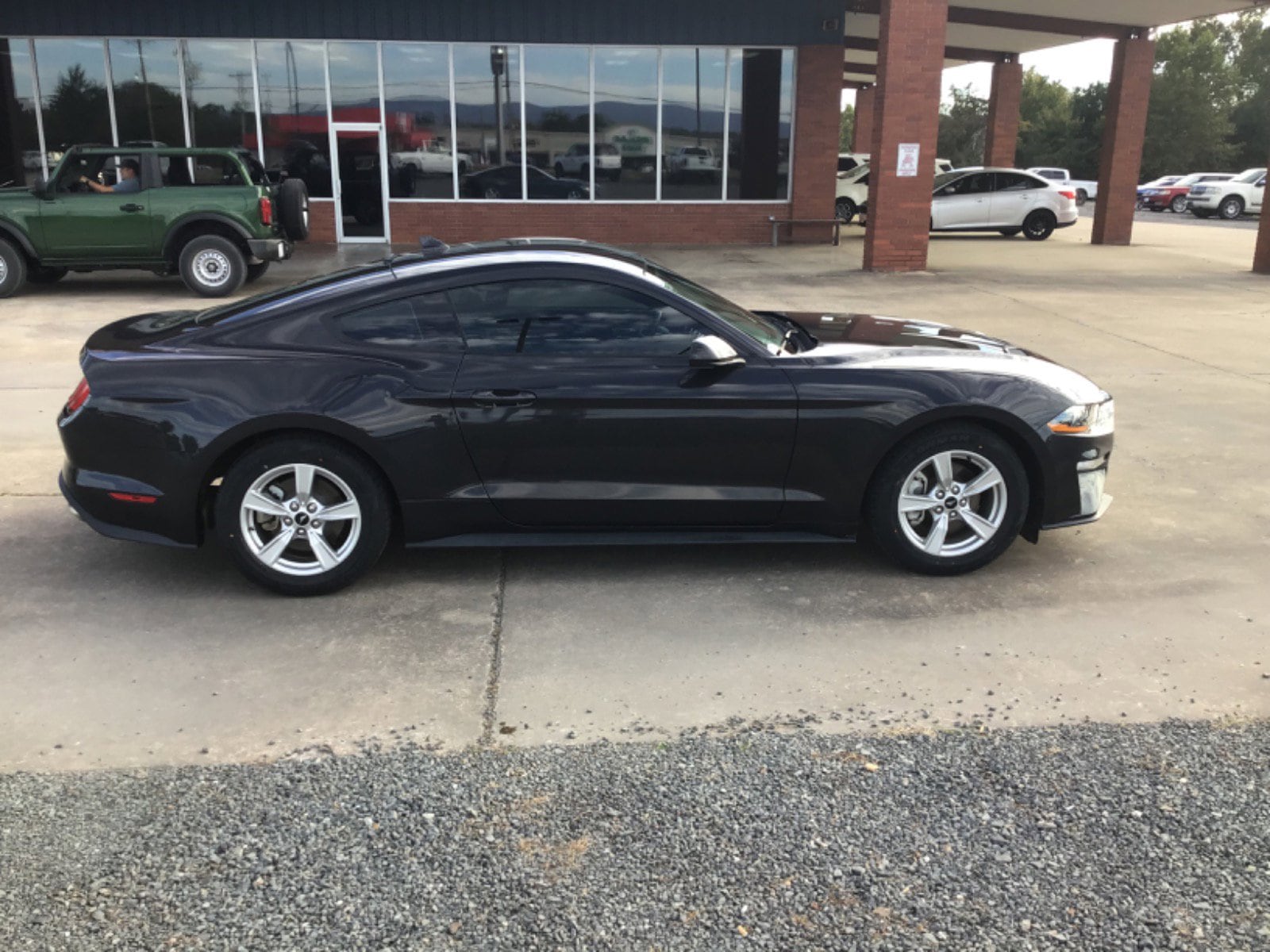 2022 Ford Mustang EcoBoost