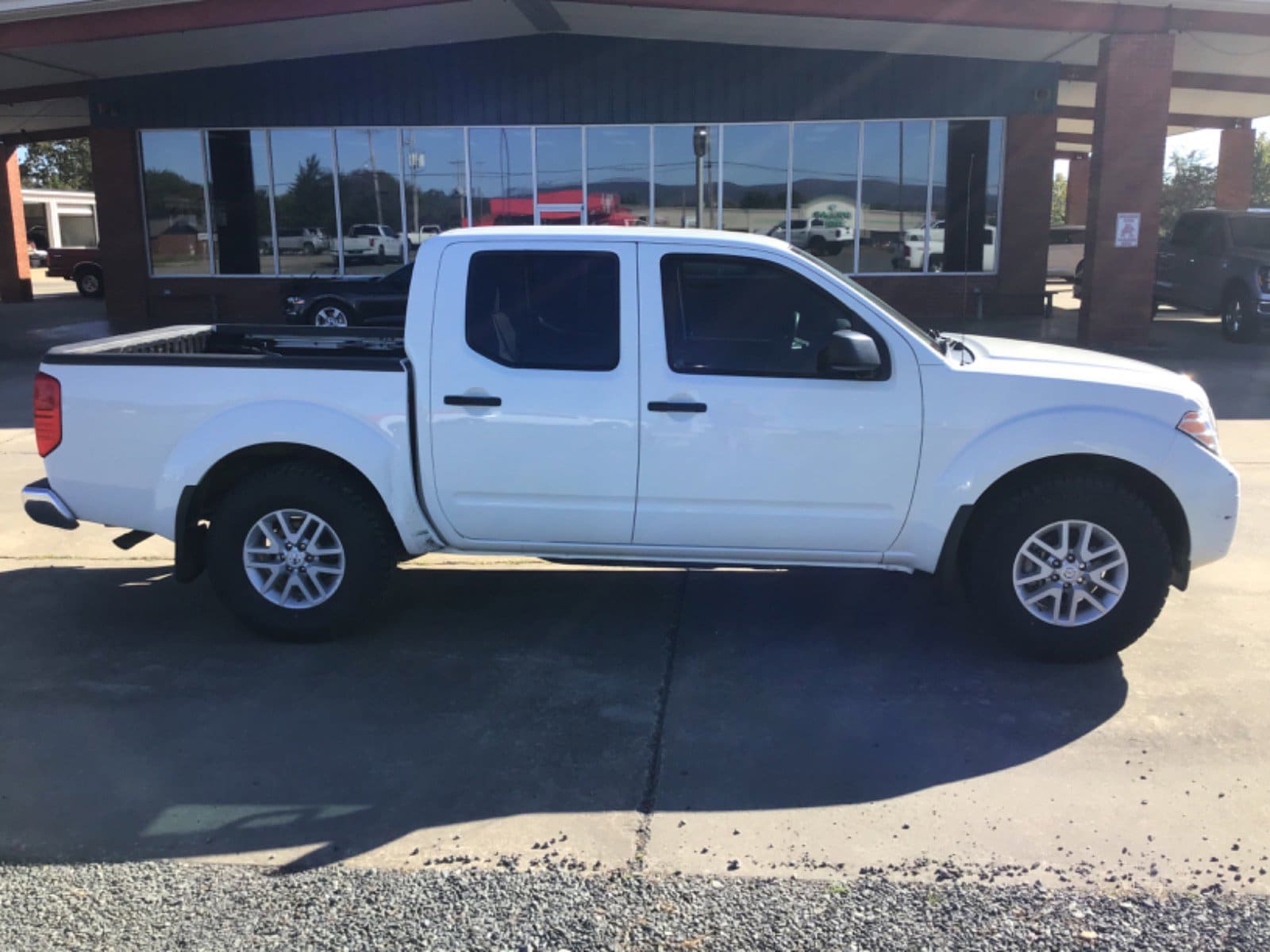 2021 Nissan Frontier SV