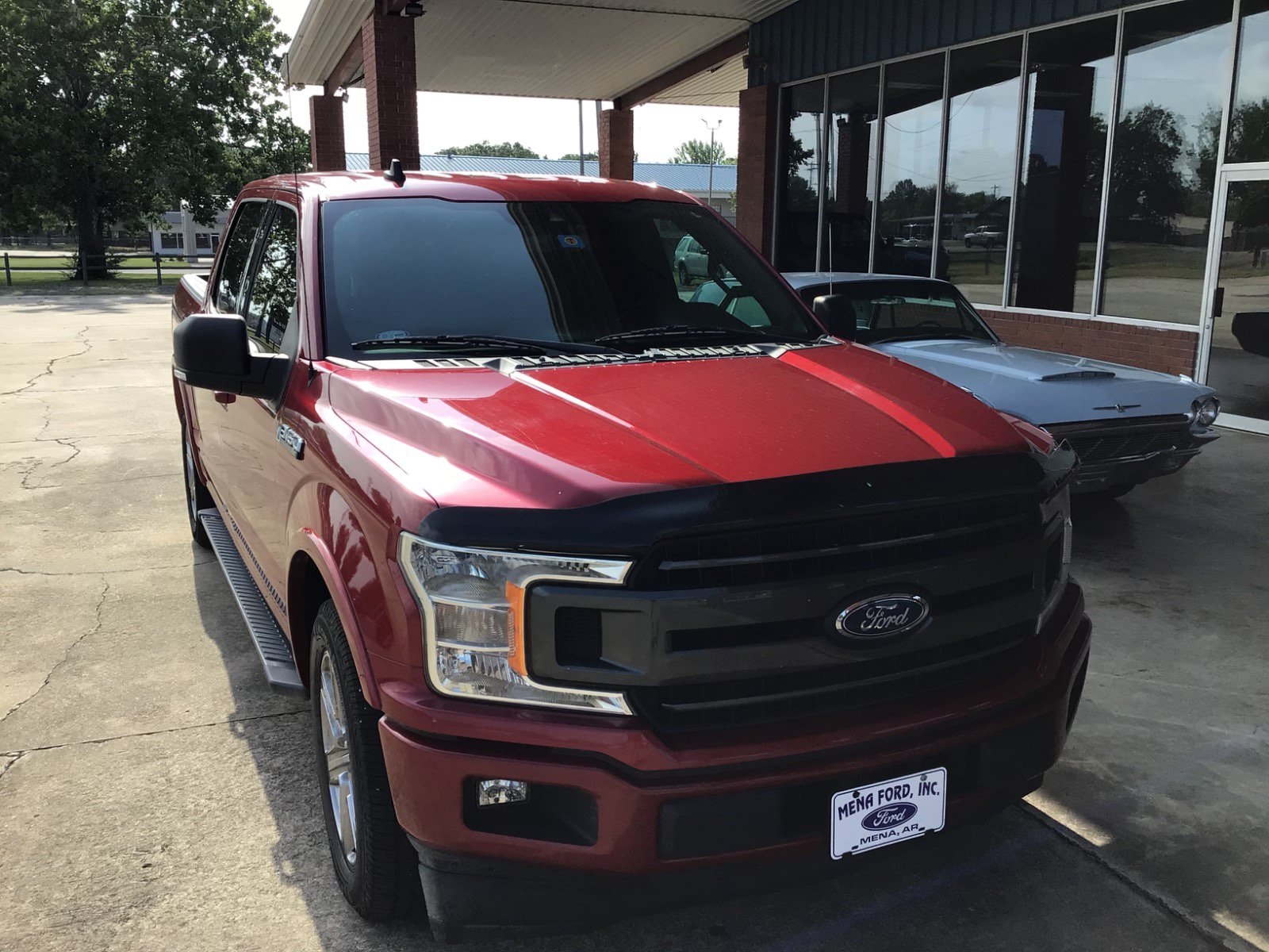 Used 2019 Ford F-150 XLT with VIN 1FTEW1CP7KKE75266 for sale in Mena, AR