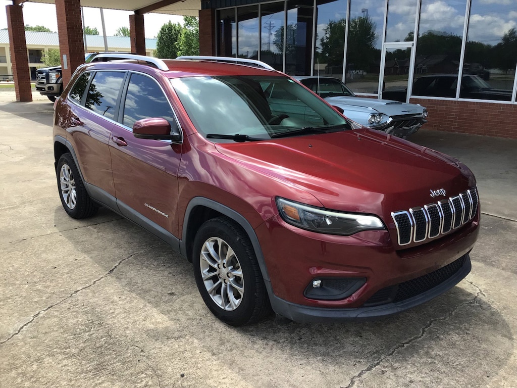 Used 2019 Jeep Cherokee Latitude Plus FWD SUV
