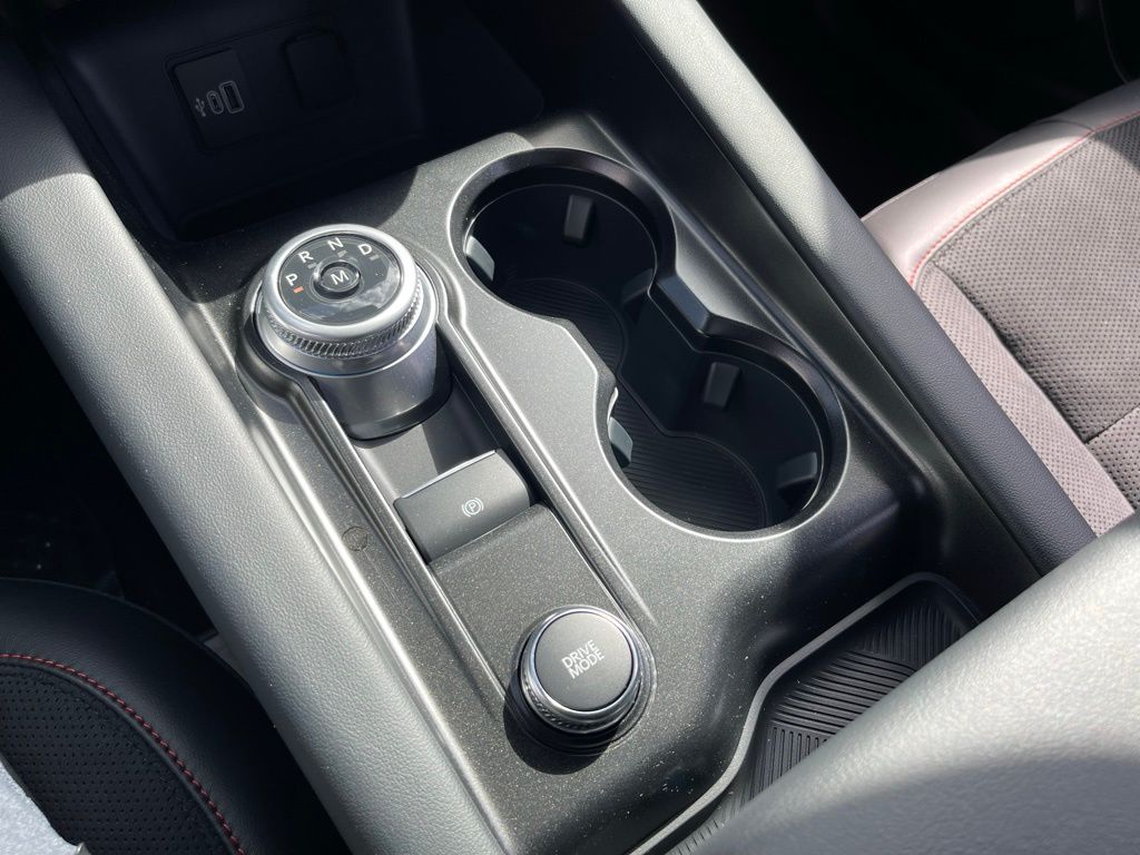 2026 Ford Explorer ST - Photo 31