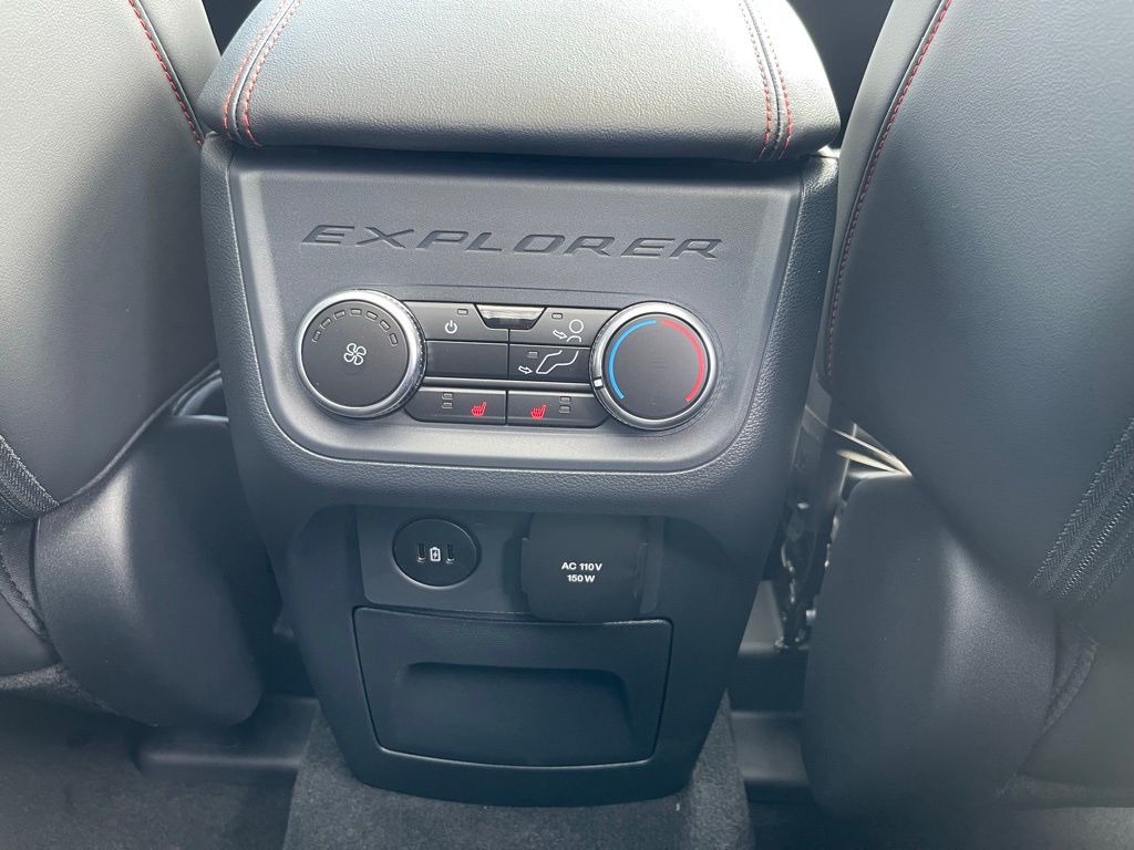 2026 Ford Explorer ST - Photo 12