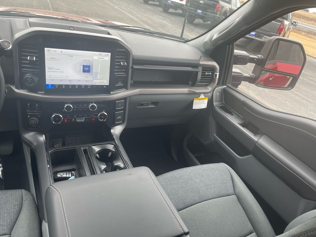 2026 Ford F-150 XLT - Photo 15