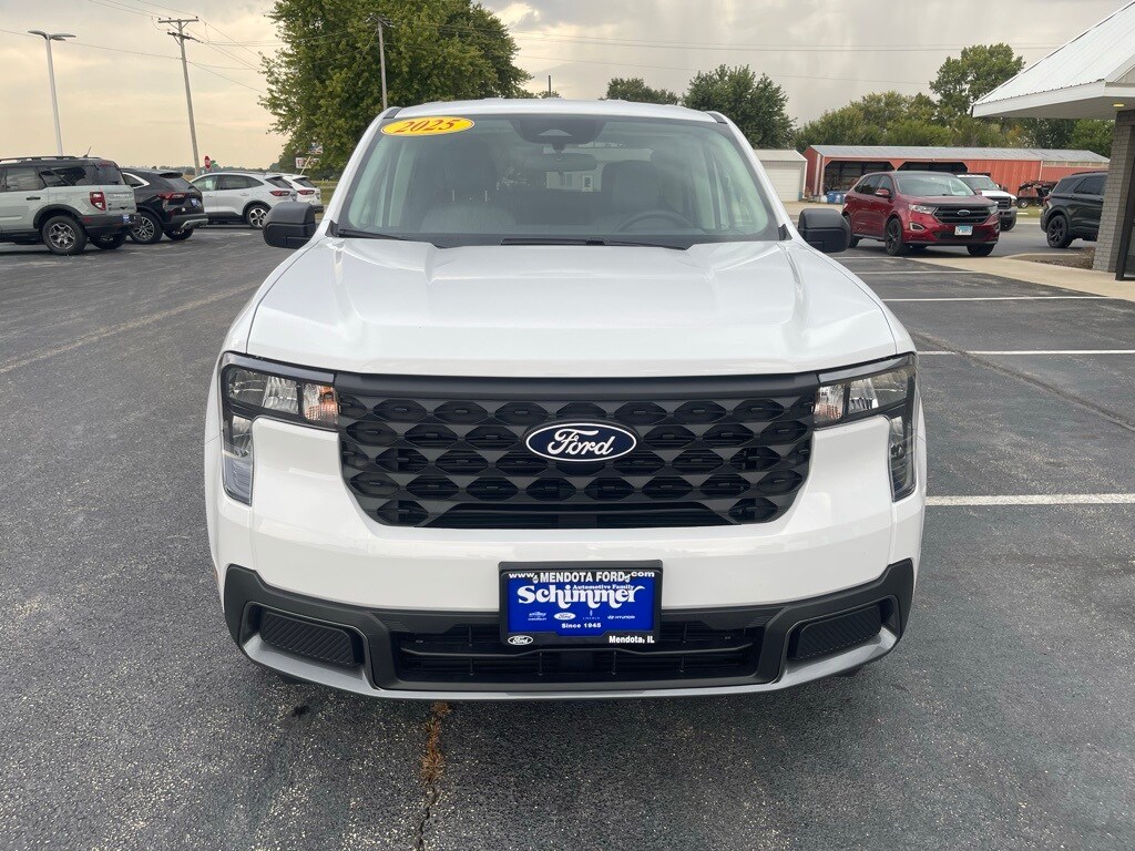2025 Ford Maverick XLT photo 2