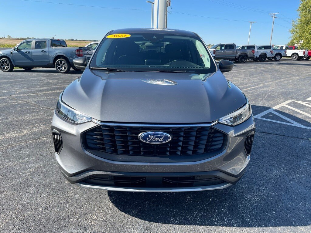 2023 Ford Escape Active photo 2