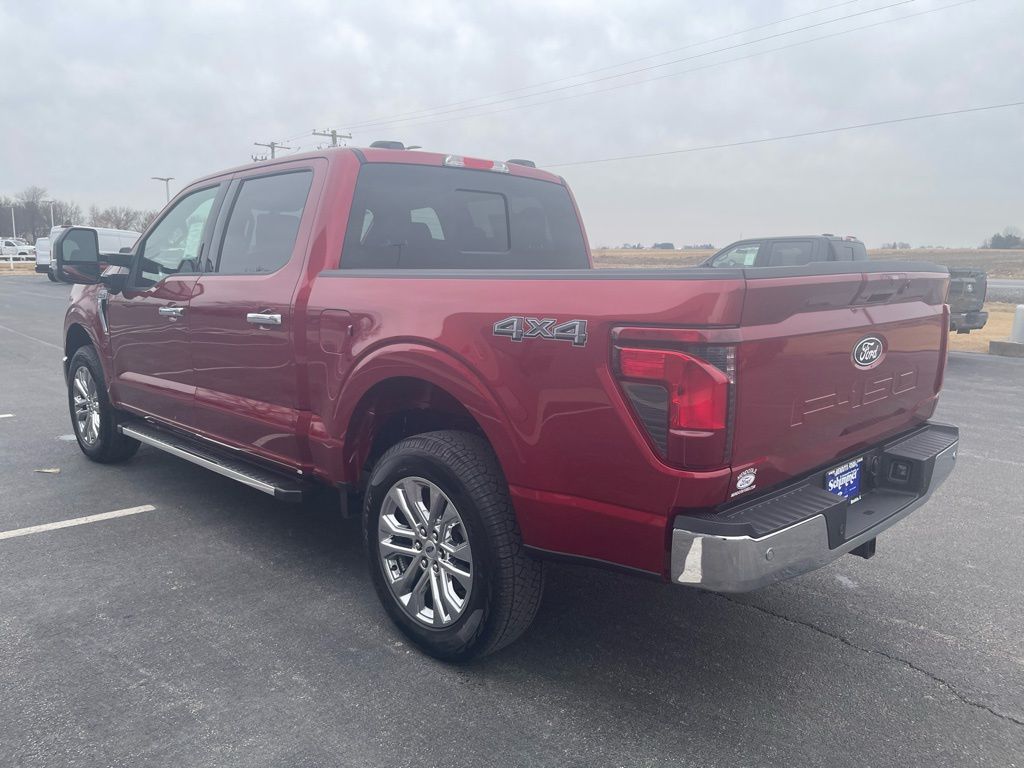 2026 Ford F-150 XLT - Photo 5