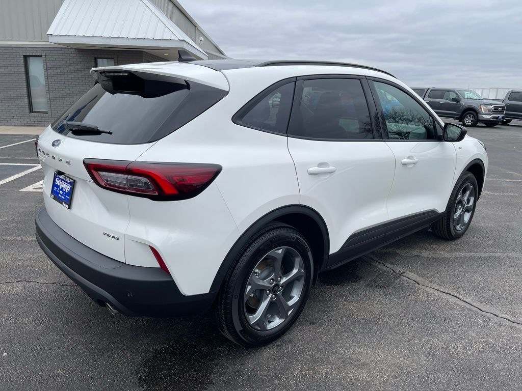 2026 Ford Escape ST-Line - Photo 7