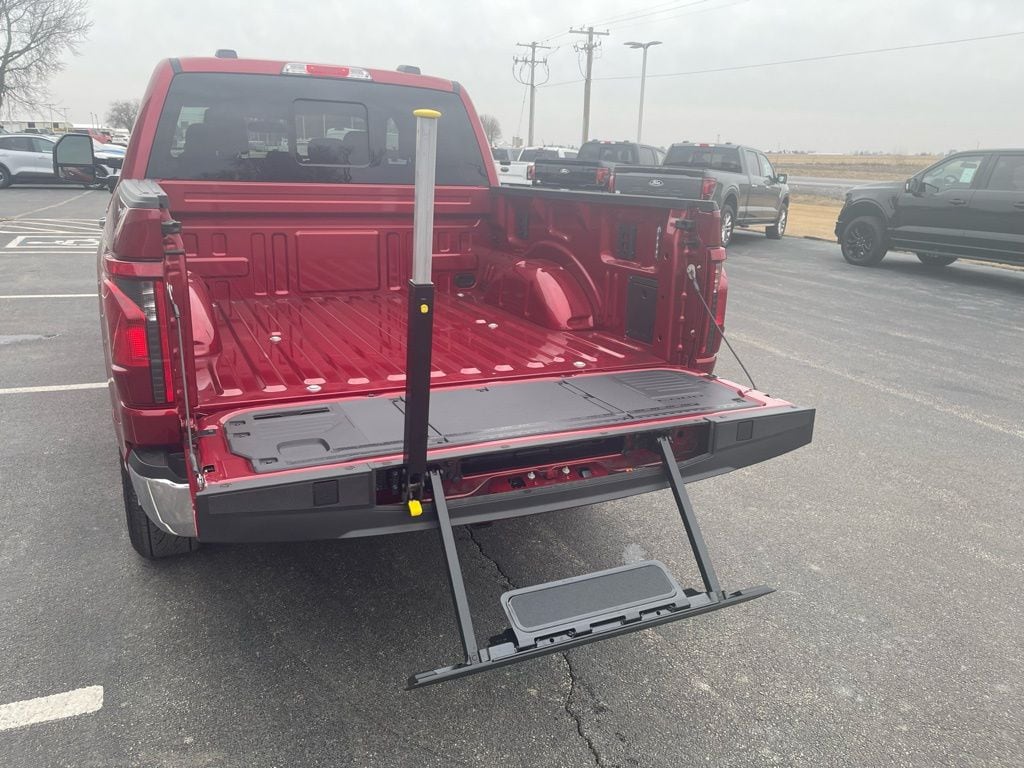 2026 Ford F-150 XLT - Photo 12