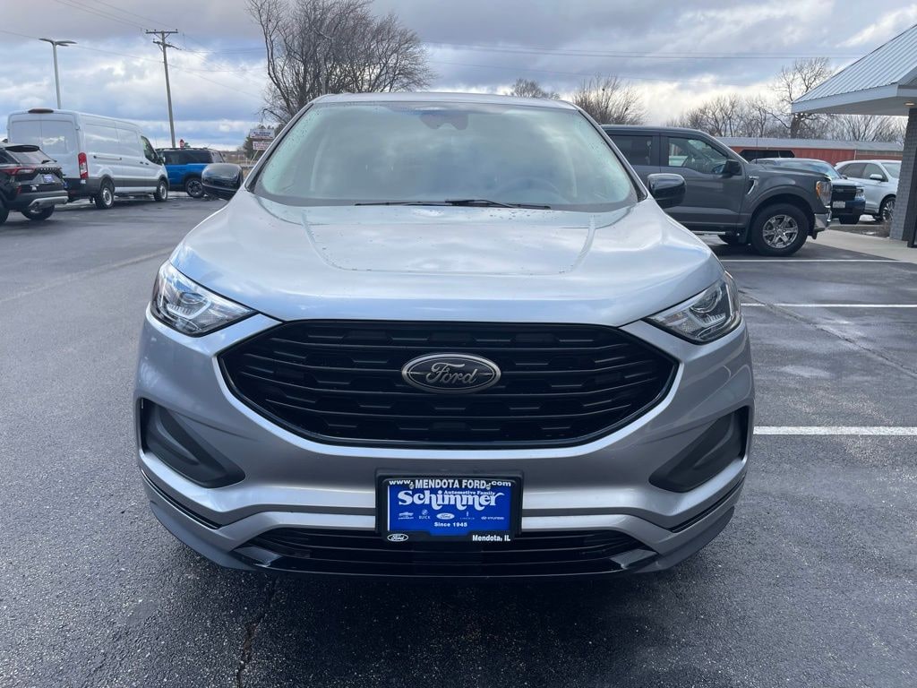 Used 2024 Ford Edge SE SUV