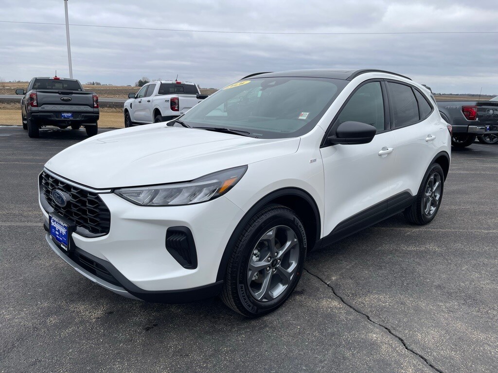 New 2026 Ford Escape ST-Line SUV