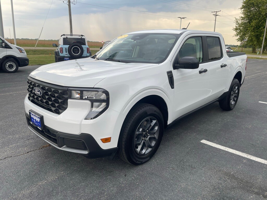 2025 Ford Maverick XLT photo 3
