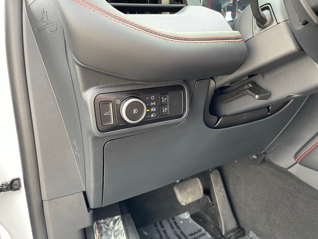 2026 Ford Explorer ST - Photo 26