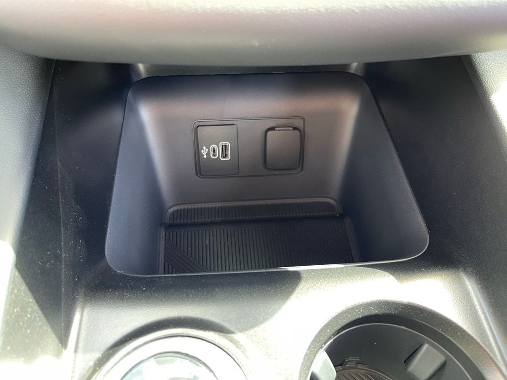 2026 Ford Explorer ST - Photo 32
