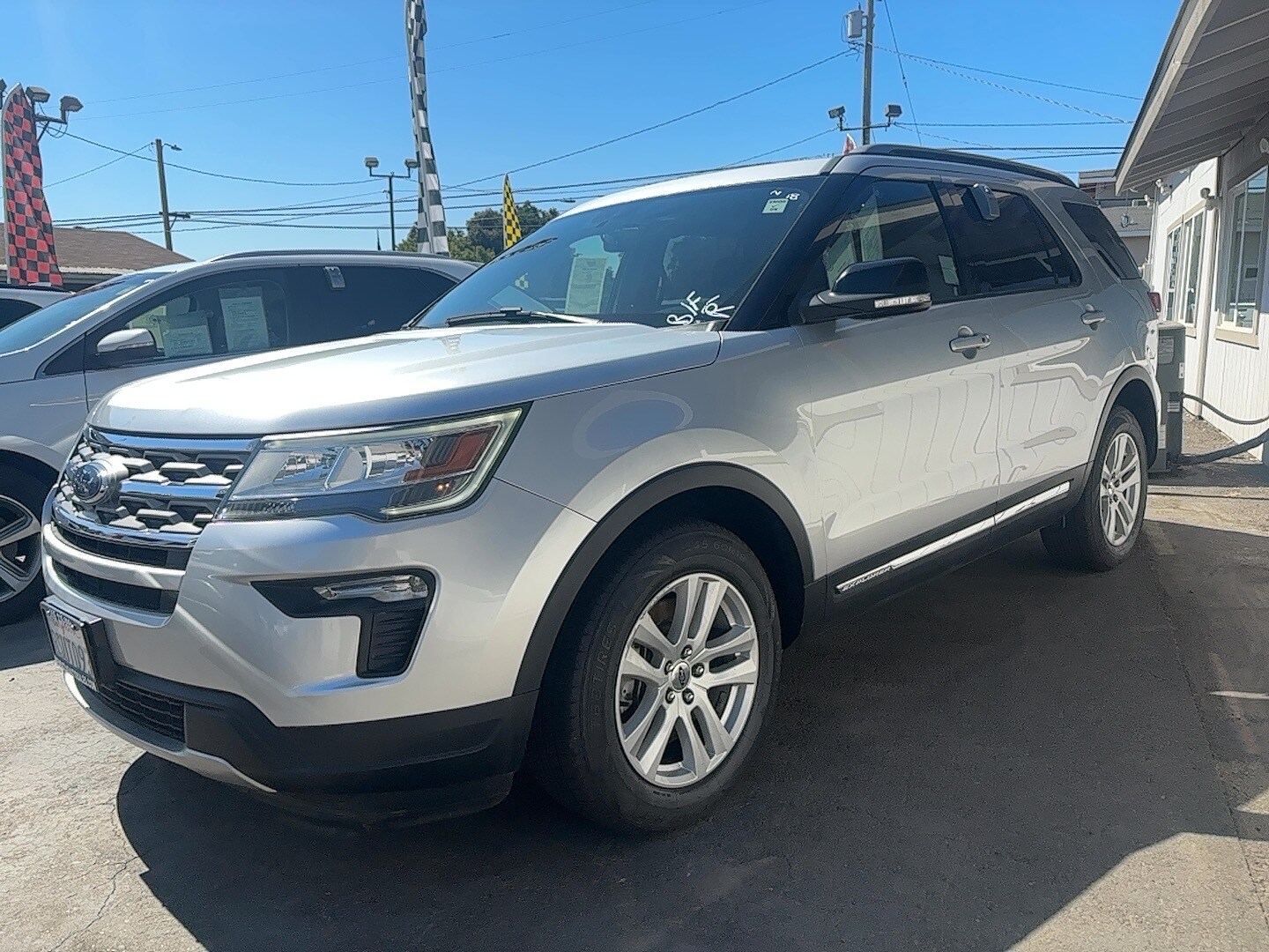 2018 Ford Explorer XLT photo 2