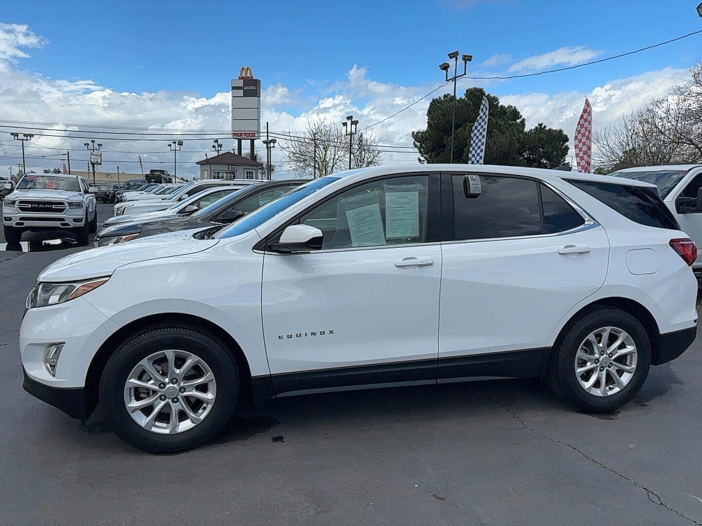 2020 Chevrolet Equinox LT photo 4