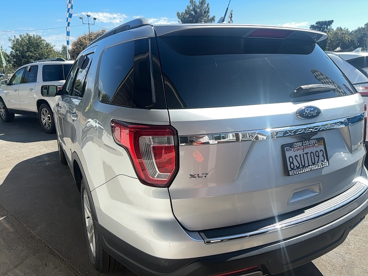 2018 Ford Explorer XLT photo 4
