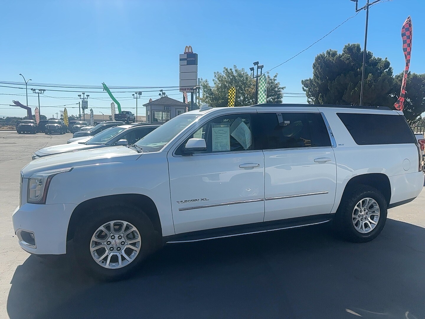 2017 Gmc Yukon XL 1500 SLT photo 4