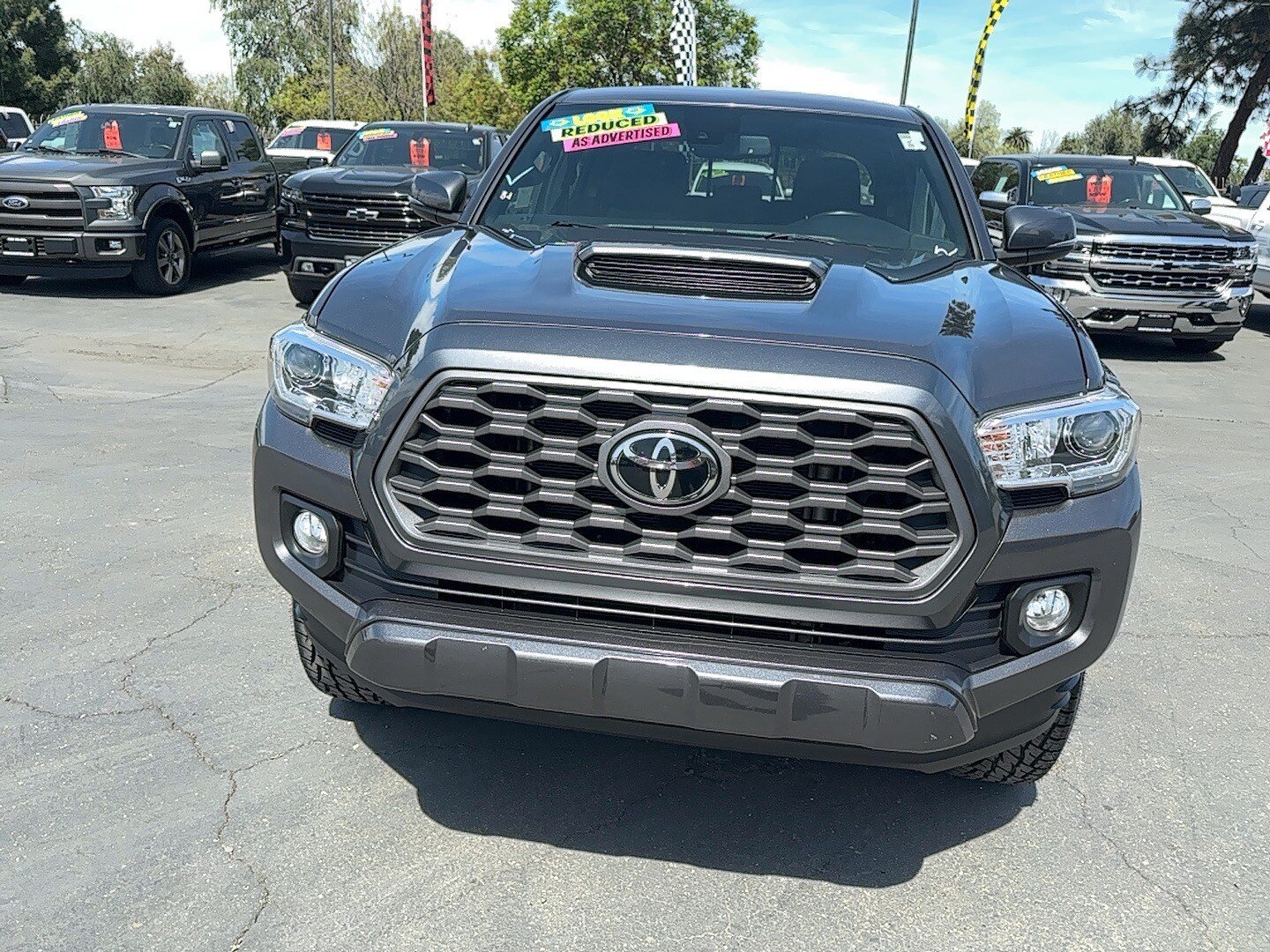 2020 Toyota Tacoma Double Cab photo 3