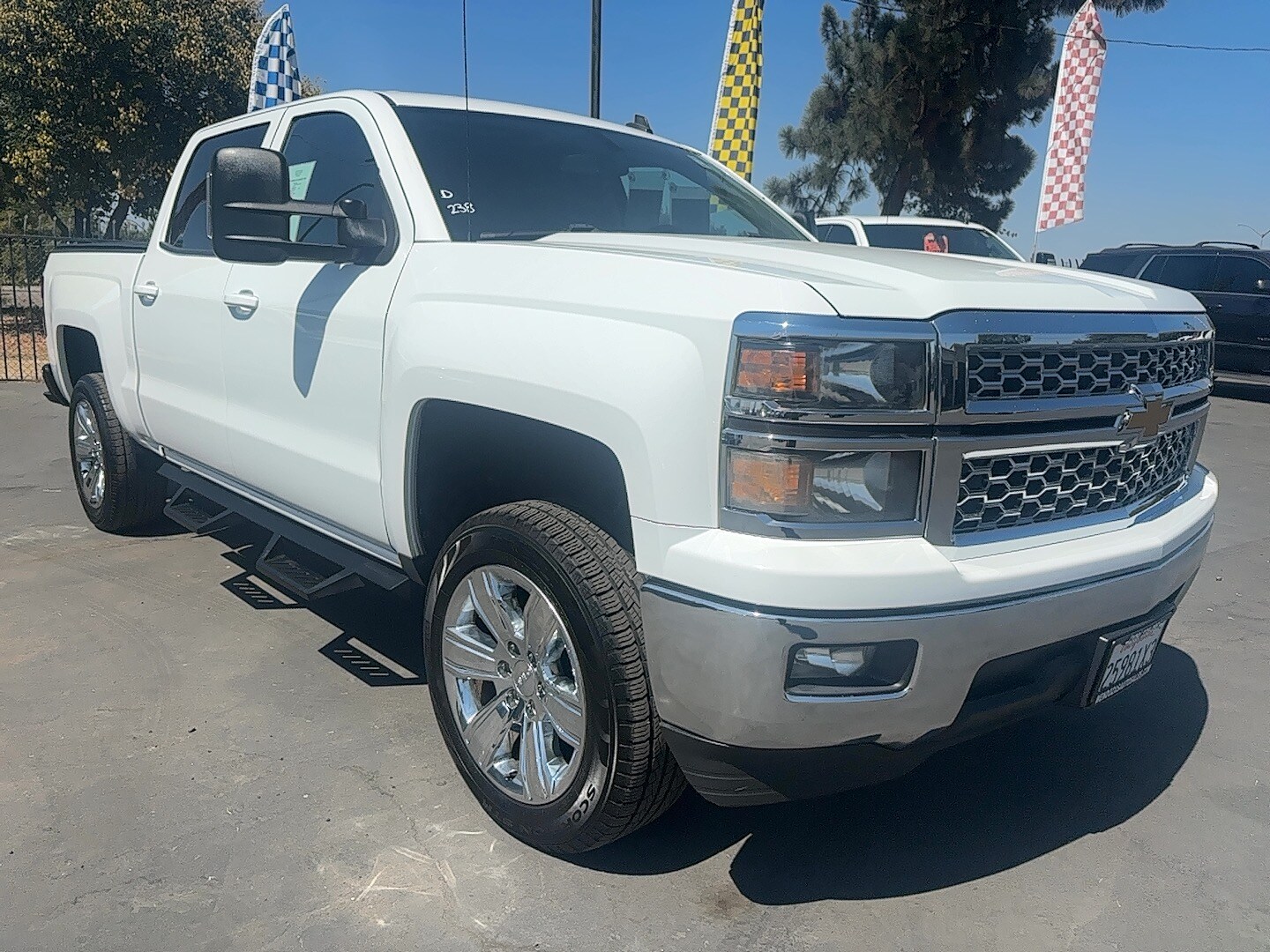 2014 Chevrolet Silverado 1500 LT photo 2