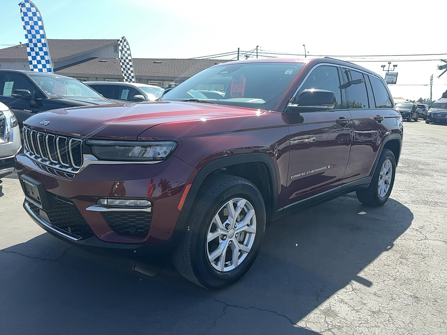 2022 Jeep Grand Cherokee Limited photo 2