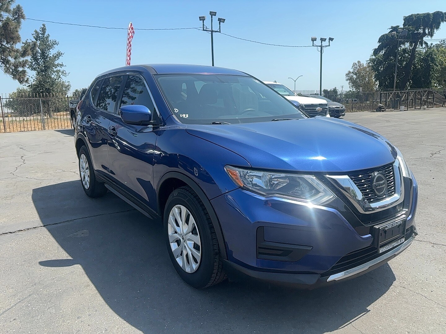 2018 Nissan Rogue S photo 2