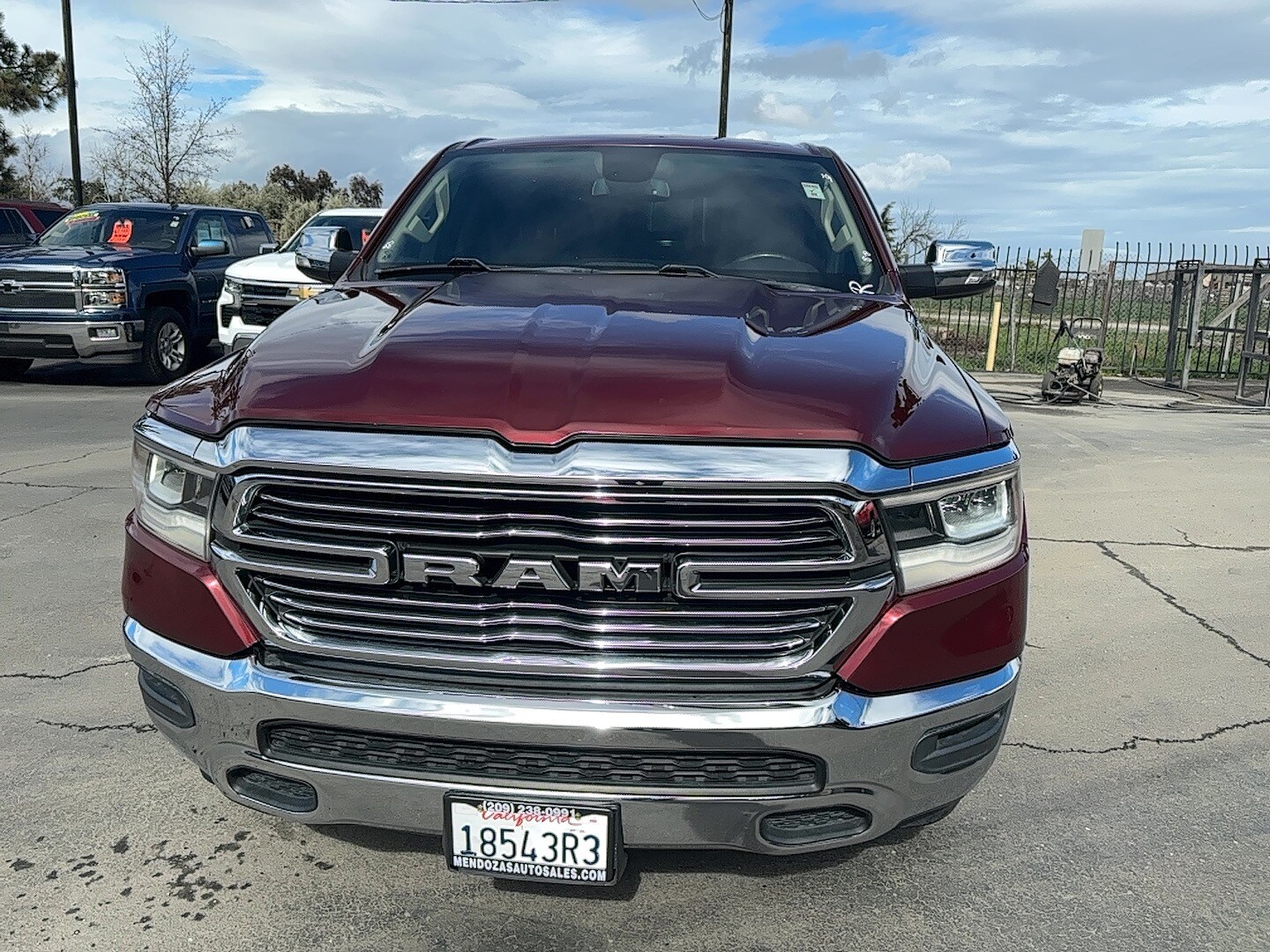 2019 Ram 1500 Laramie photo 3