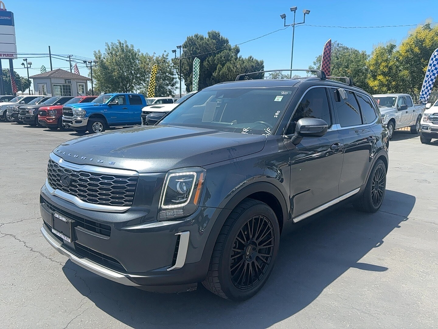 2020 Kia Telluride EX photo 3