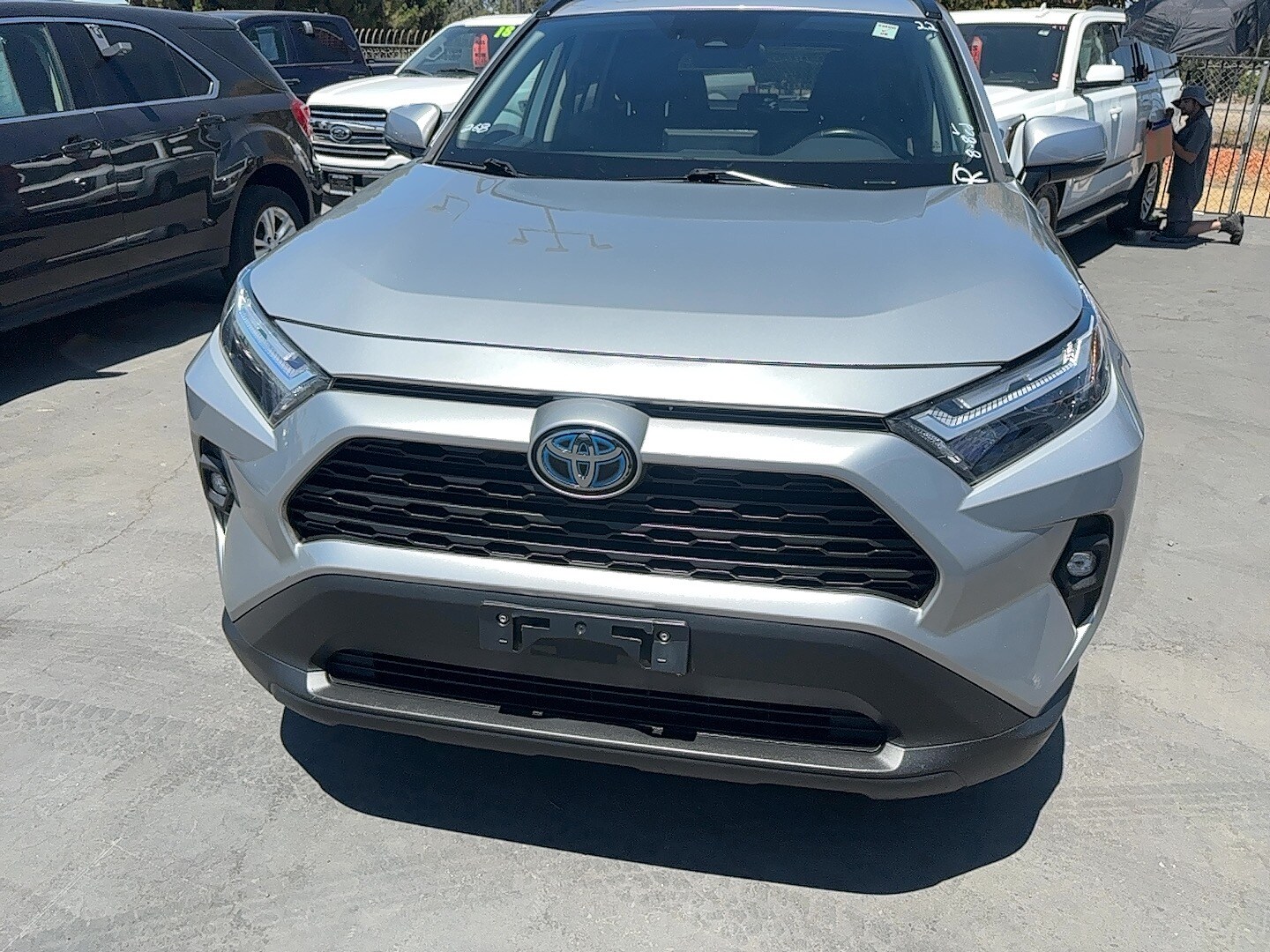 2022 Toyota RAV4 Hybrid XLE Premium photo 2