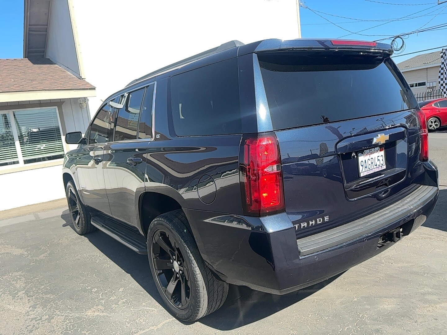 2019 Chevrolet Tahoe LT photo 4