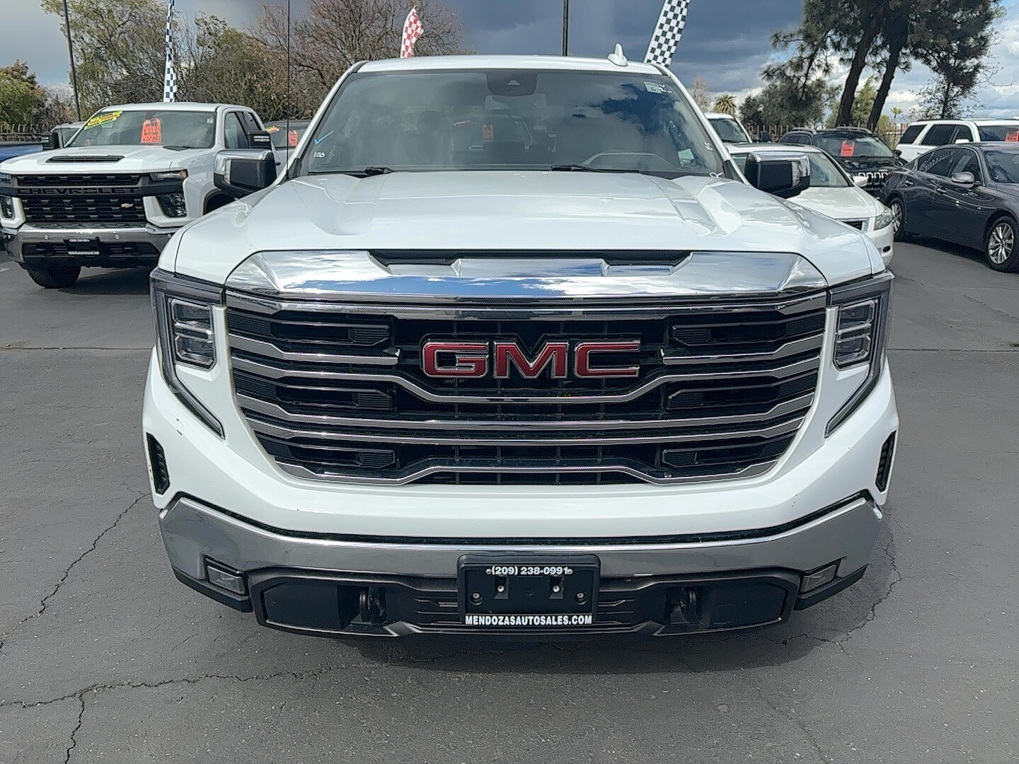2022 Gmc Sierra 1500 SLT photo 3