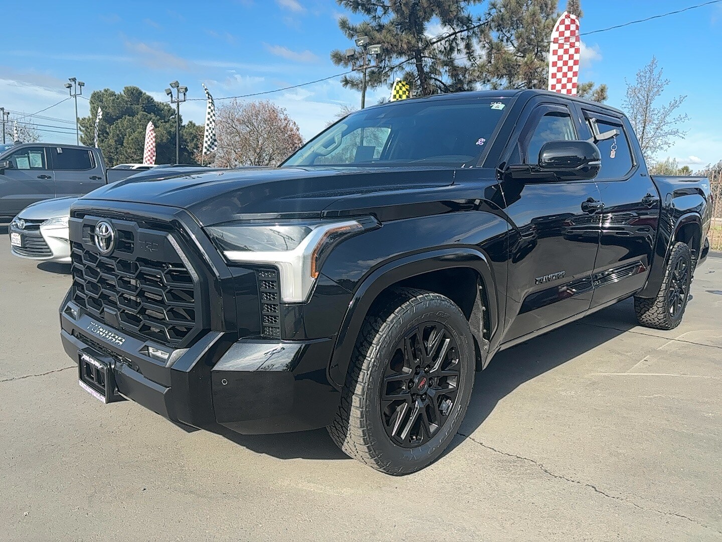 2022 Toyota Tundra CrewMax SR photo 2