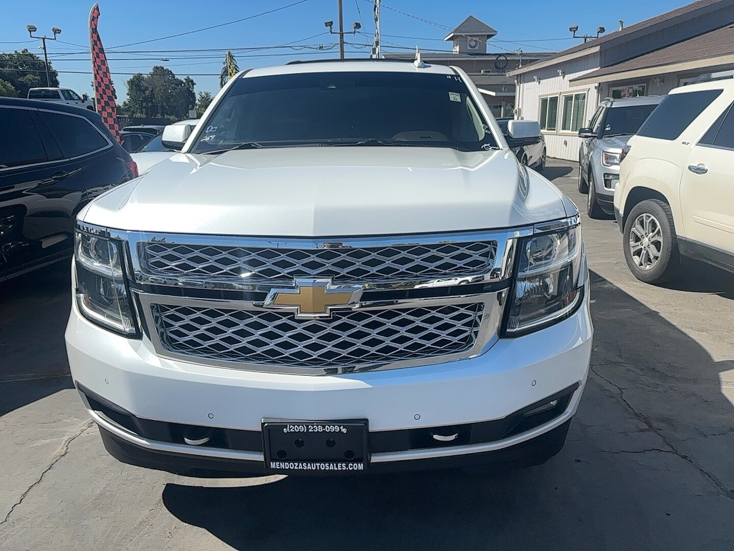 2017 Chevrolet Tahoe LT photo 3