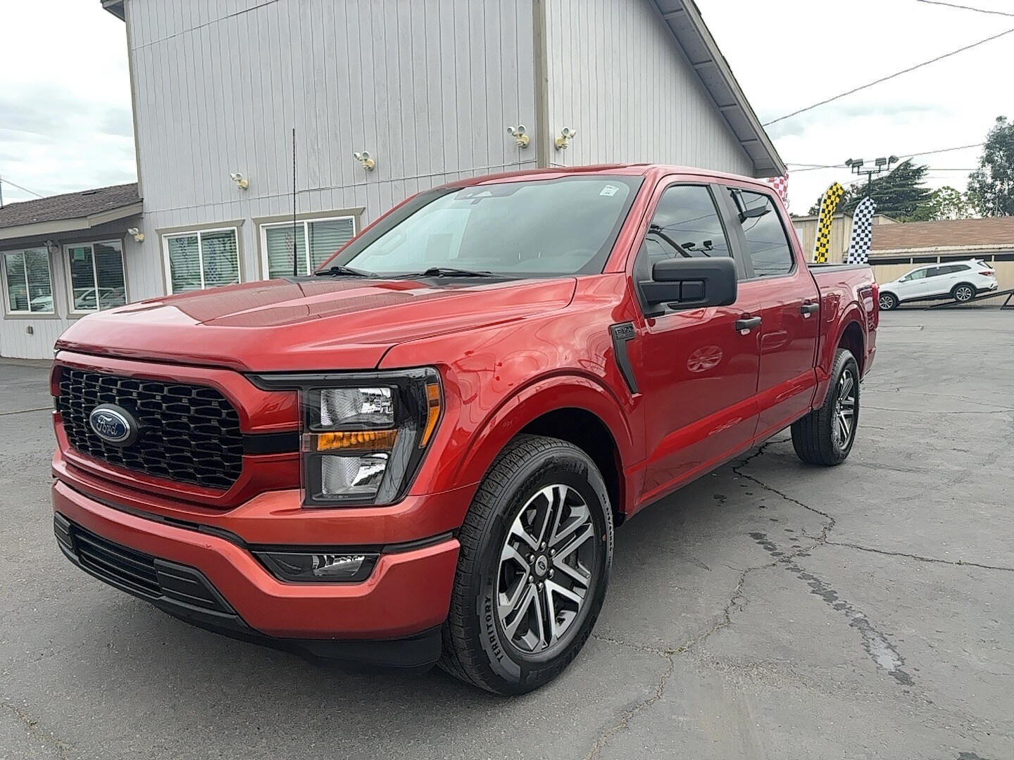 2023 Ford F-150 photo 3