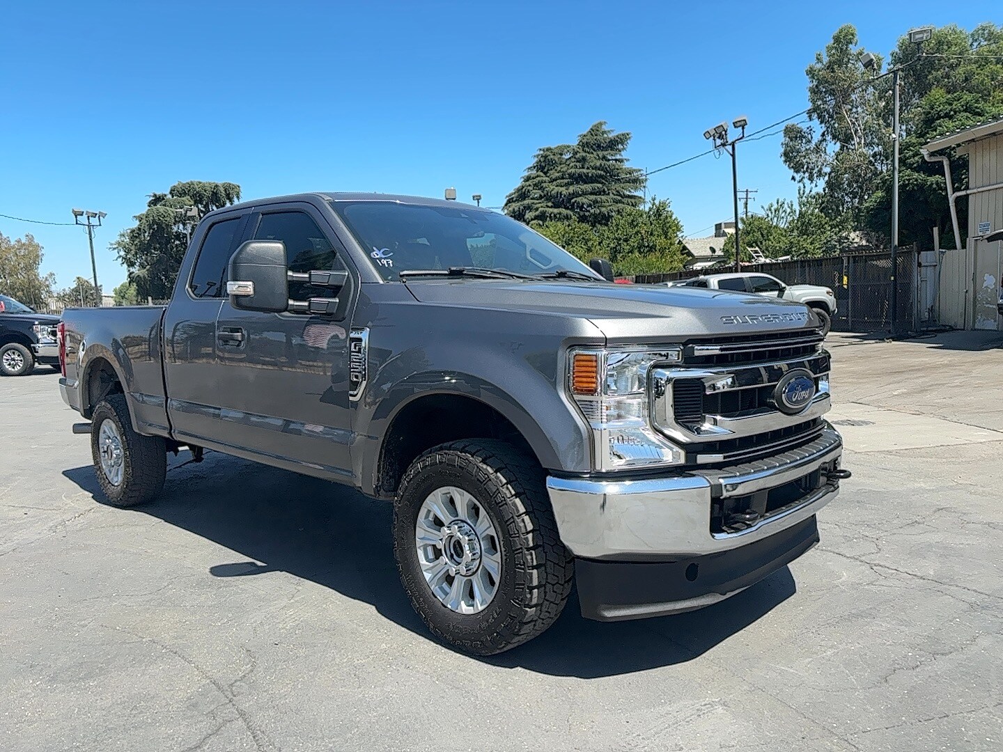 2021 Ford F-250 photo 2