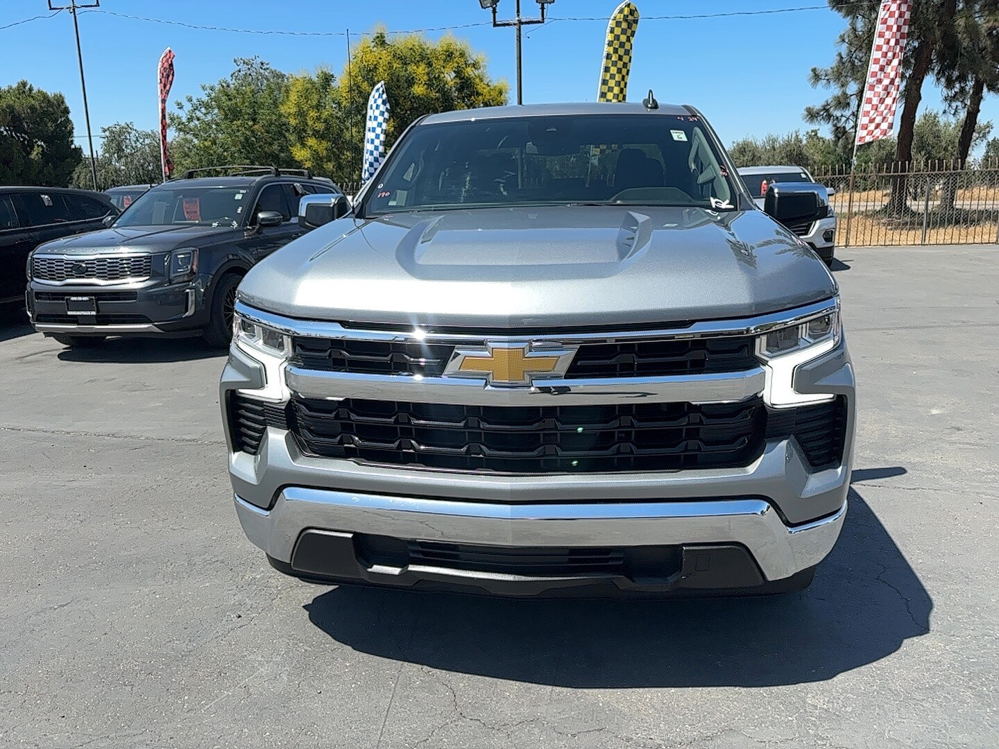 2024 Chevrolet Silverado 1500 LT photo 3