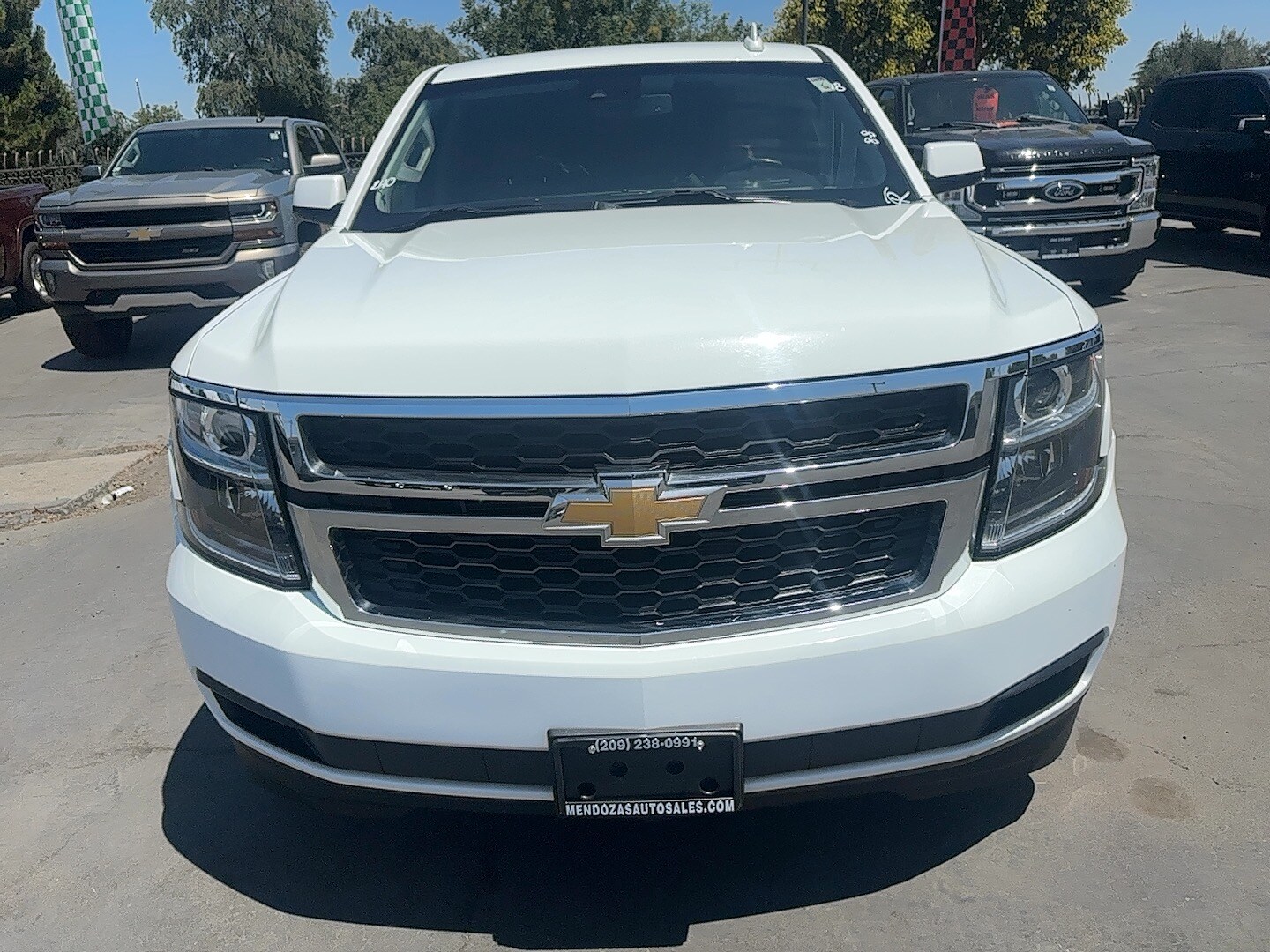 2018 Chevrolet Tahoe LT photo 3