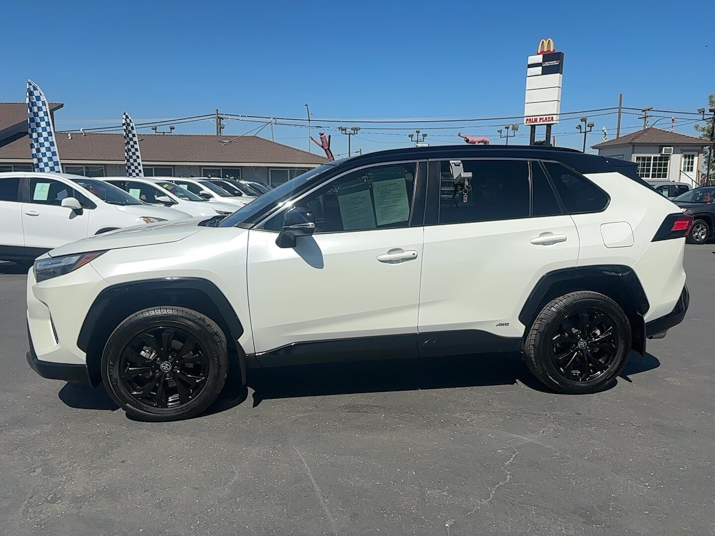 2022 Toyota RAV4 XSE photo 4