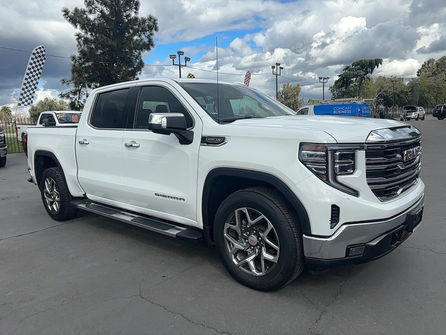 2022 Gmc Sierra 1500 SLT photo 2