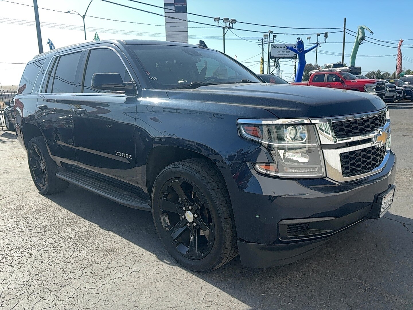 2019 Chevrolet Tahoe LT photo 2