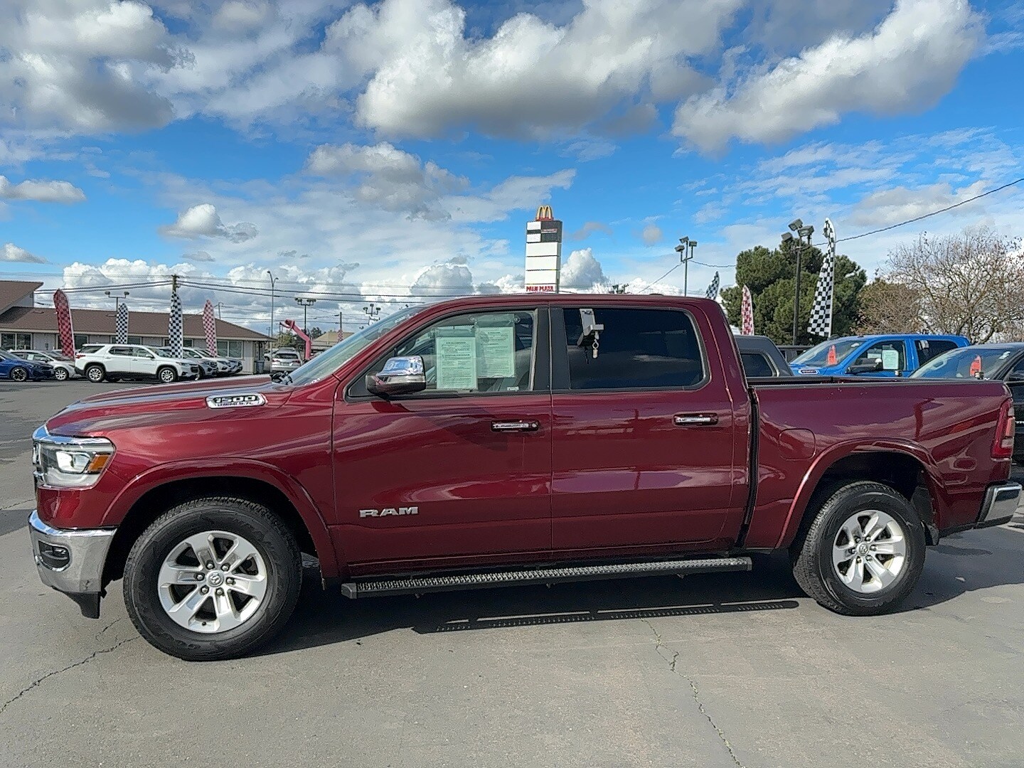 2019 Ram 1500 Laramie photo 4