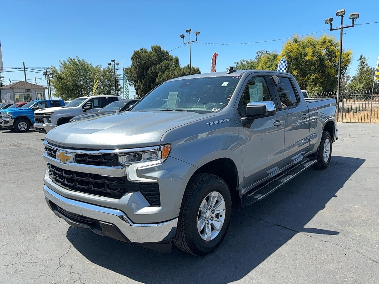 2024 Chevrolet Silverado 1500 LT photo 2