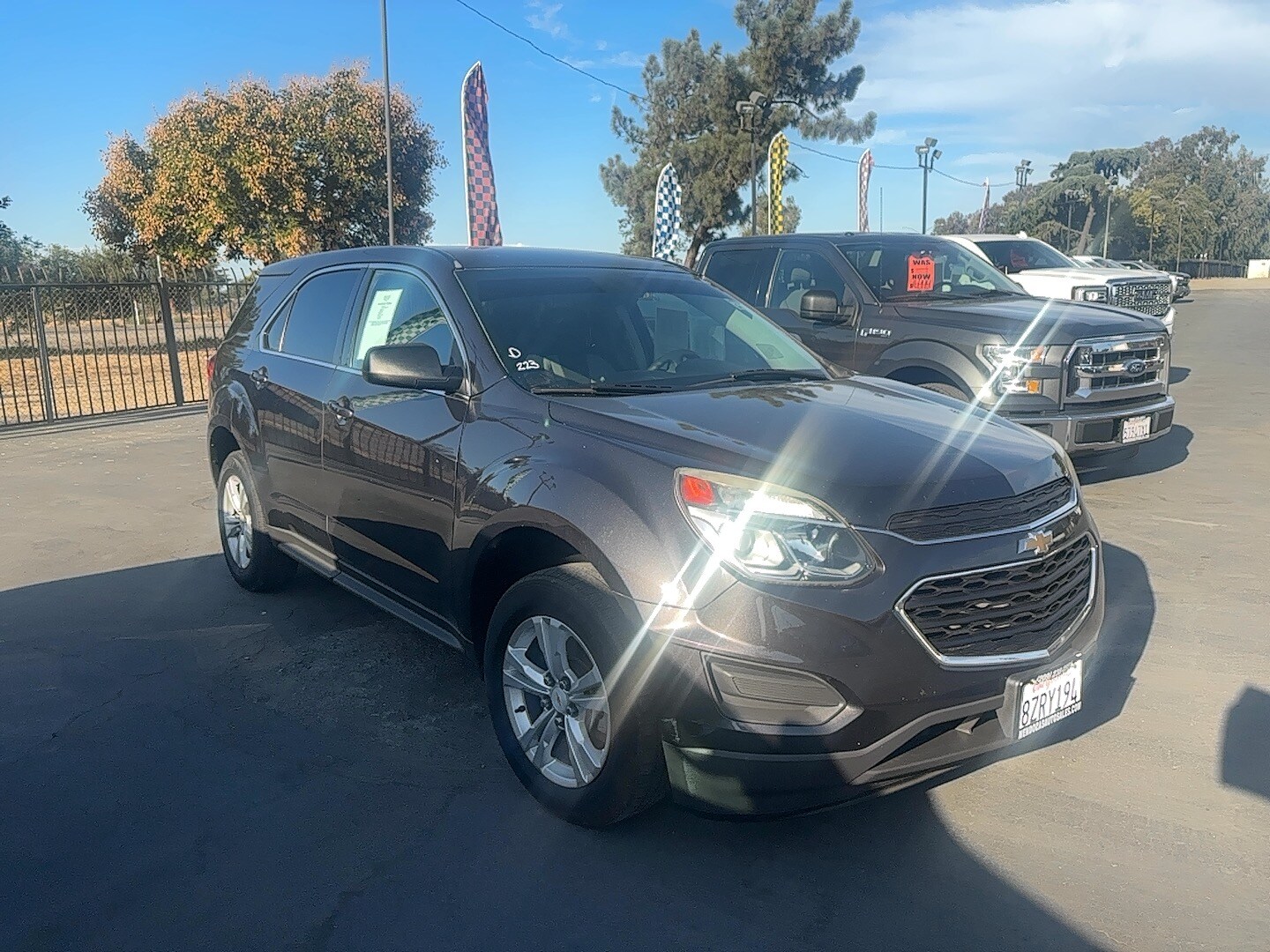 2016 Chevrolet Equinox LS photo 3