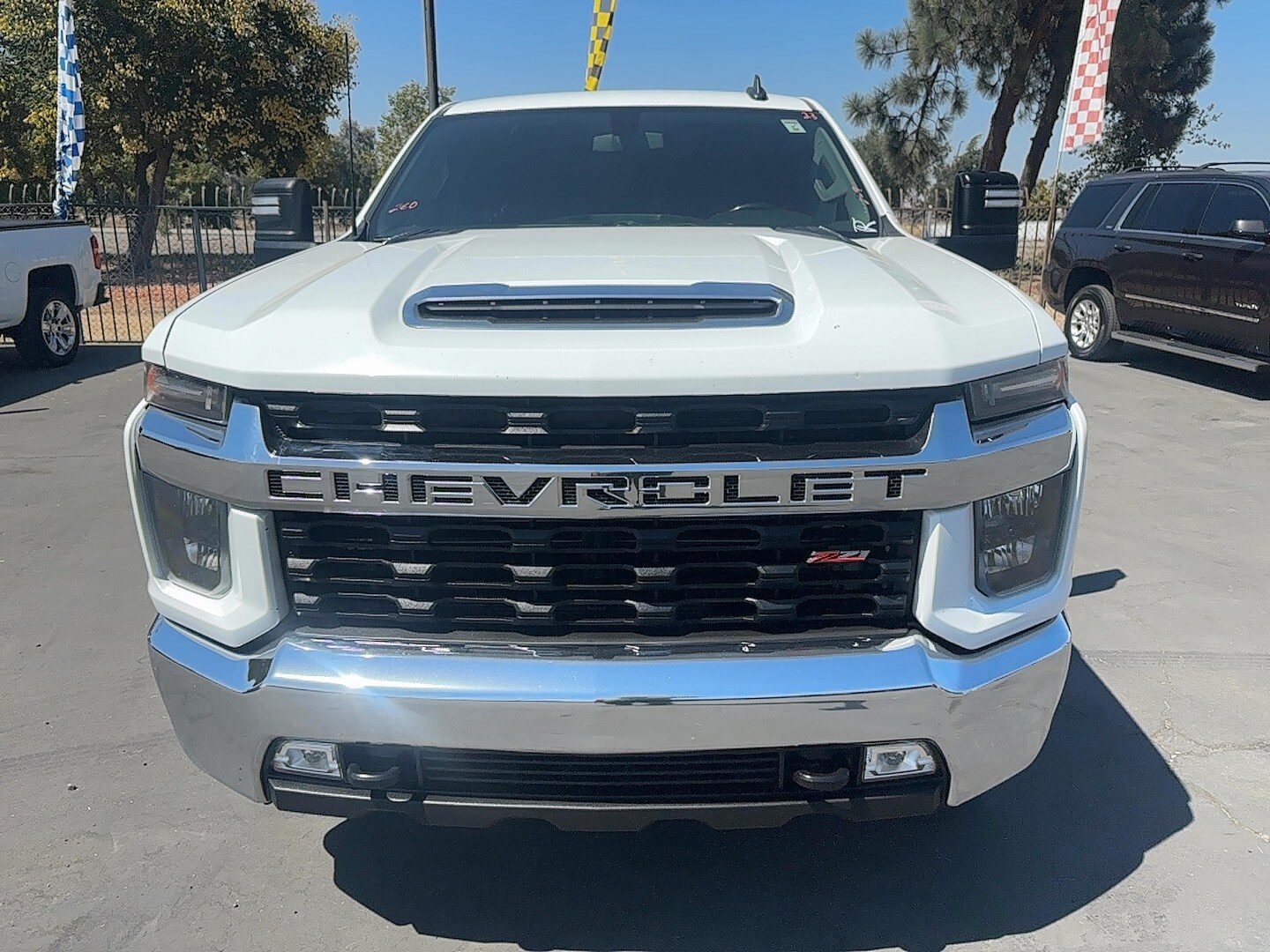 2023 Chevrolet Silverado 2500HD LT photo 3