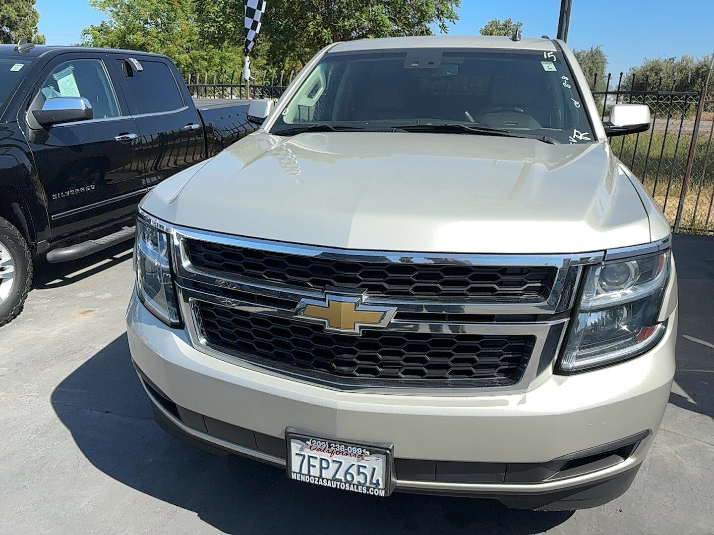 2015 Chevrolet Tahoe LT photo 3