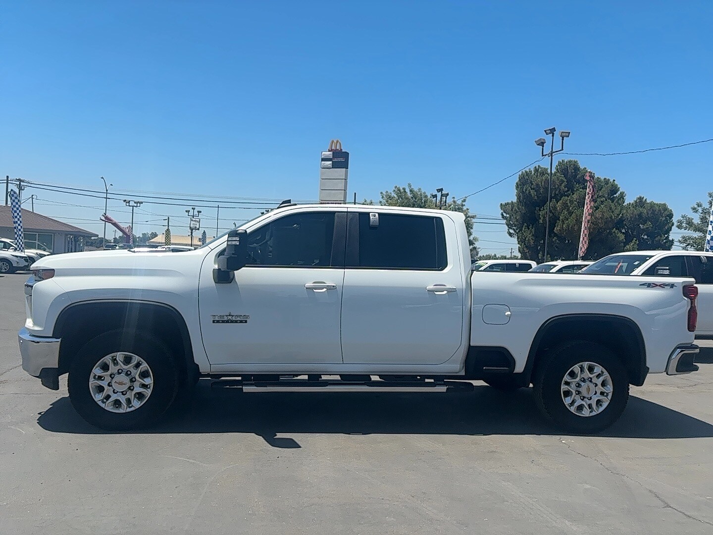 2021 Chevrolet Silverado 2500HD LT photo 4