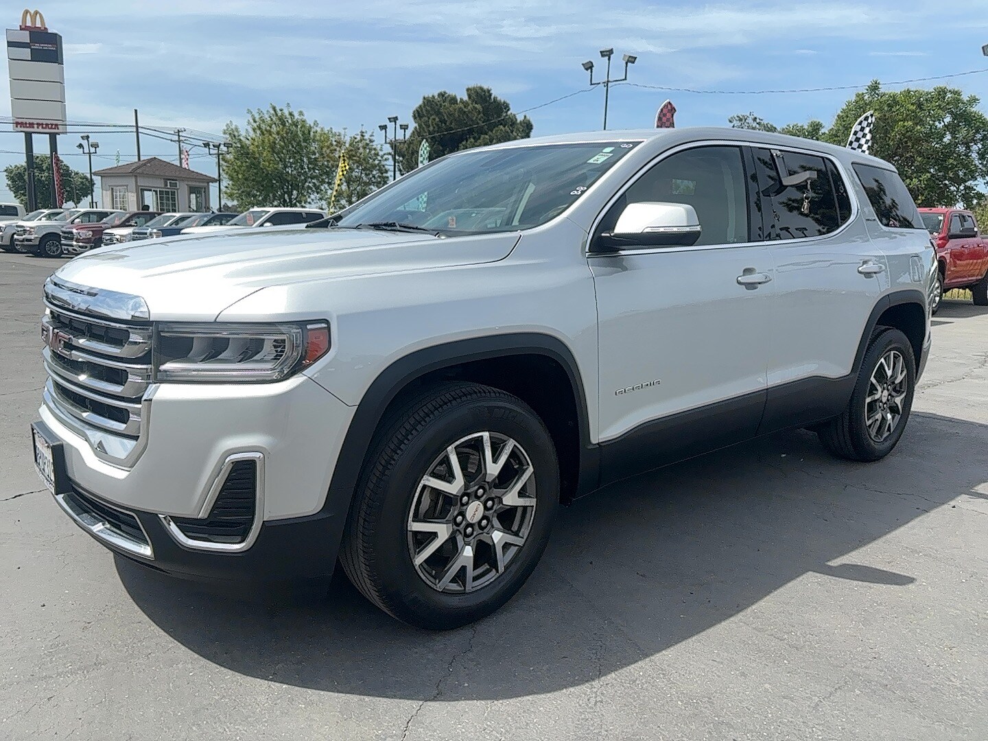 2020 Gmc Acadia SLE photo 3